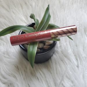 NYX Candy Stick Glowy Lip Color Jawbreaker